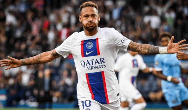 开云-内马尔回归赛场，逆转首场状态亮眼，西班牙队观众沸腾！的简单介绍