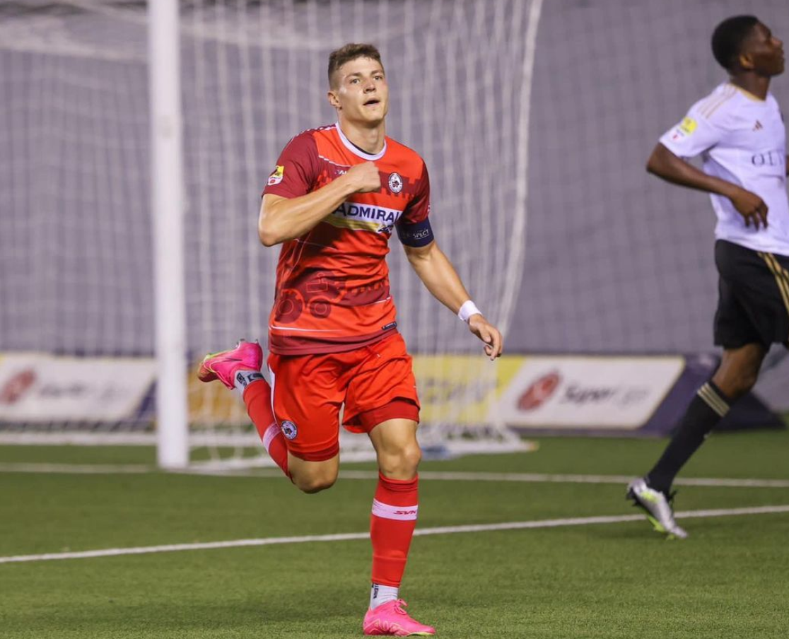 开云-包含莱万多夫斯基迎来七赛季高光表现，澳大利亚队球迷沸腾！的词条