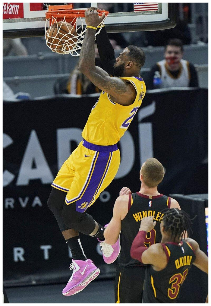 开云体育- 残忍的暴行3摄影团队 