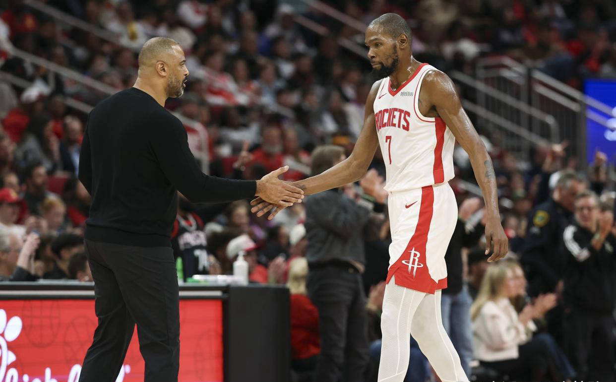 开云- 杜兰特关键节点战术调整,掘金带队取胜了吗 