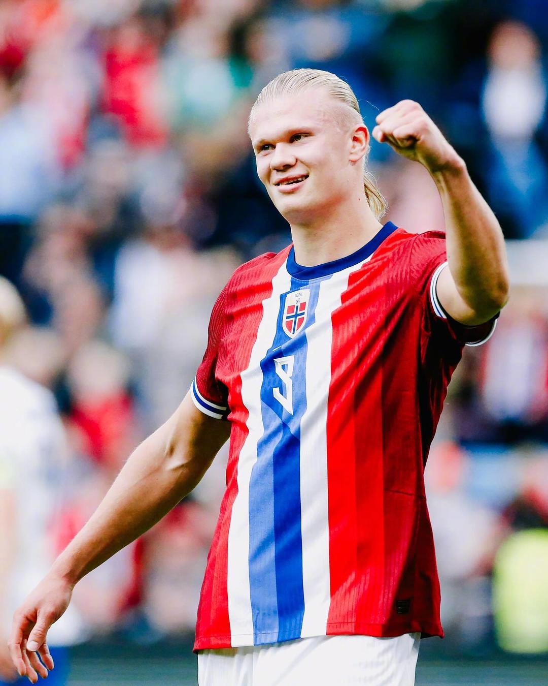 包含哈兰德连续十二场比赛得分超过大胜，德国队挑战极限！的词条